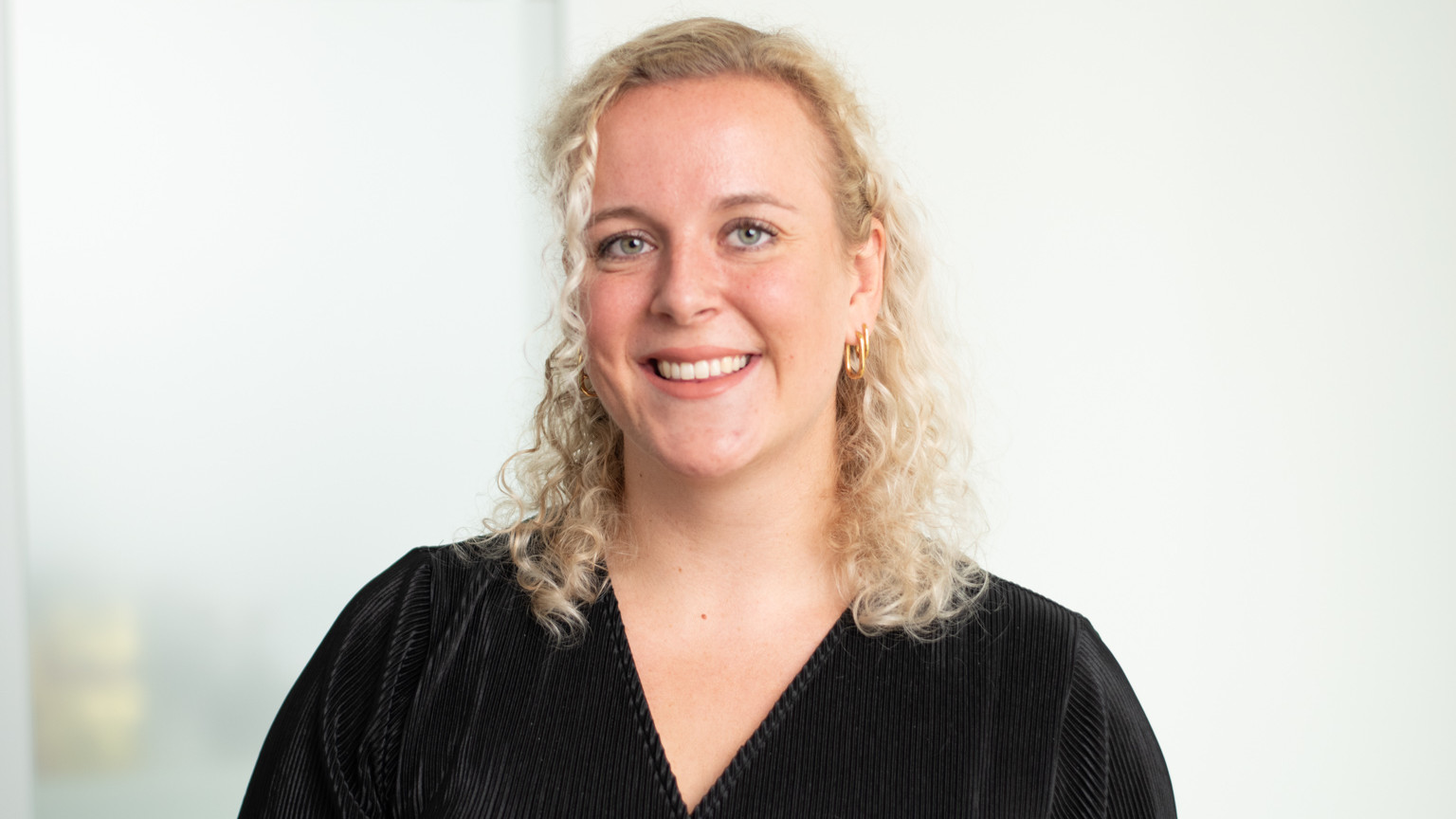 Laura-Orth-_-Erfolgreiche-Jobsuche-1536x864-1